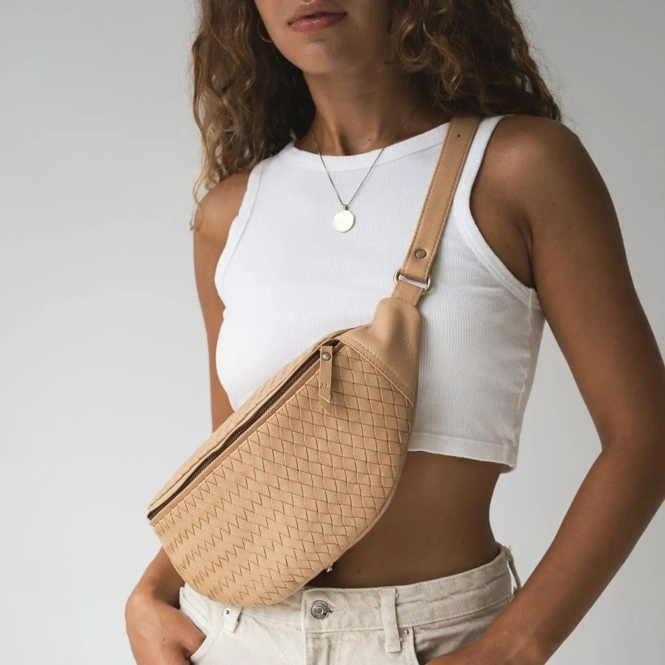 Woven Atlas Crossbody Bag - Sand