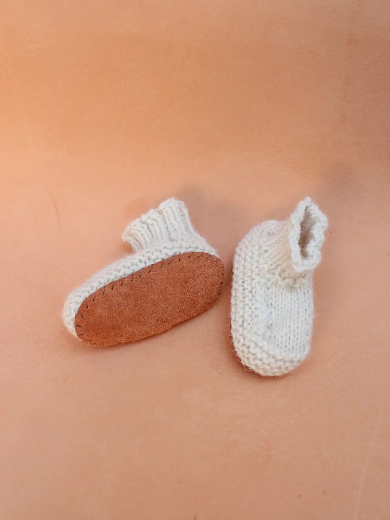 Knitted Bebe Booties- Shell + Tangerine Suede